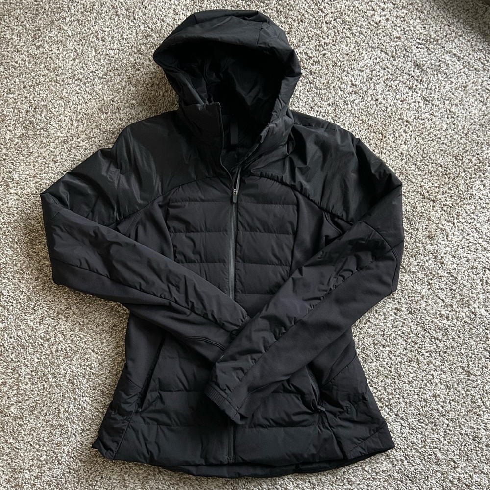 Lululemon Women’s Running Jacket - LIKE NEW